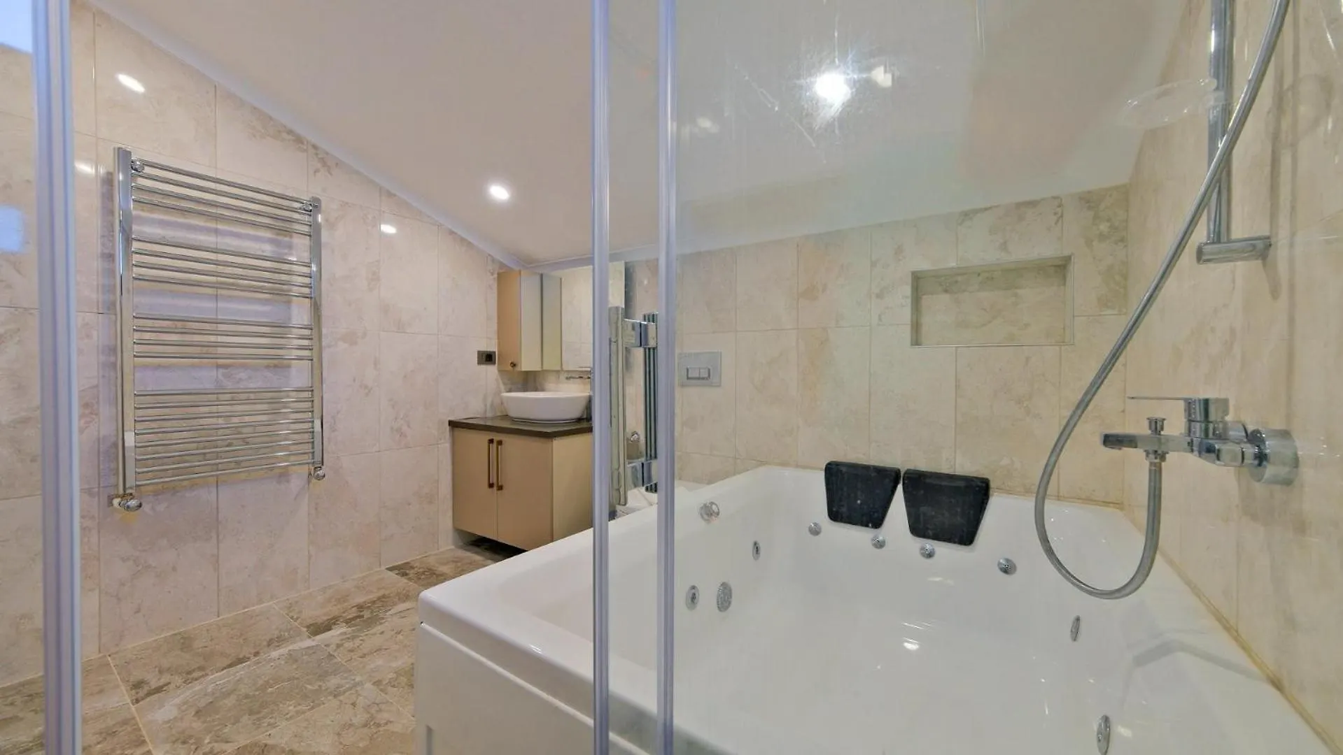 Oludeniz 4 Bedroom Villa 9441 Fethiye