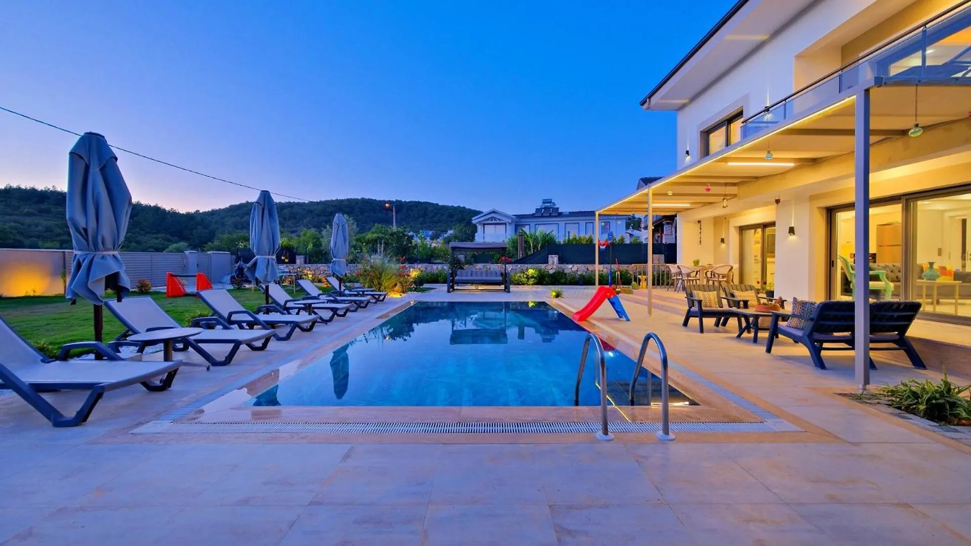 Oludeniz 4 Bedroom Villa 9441 Fethiye