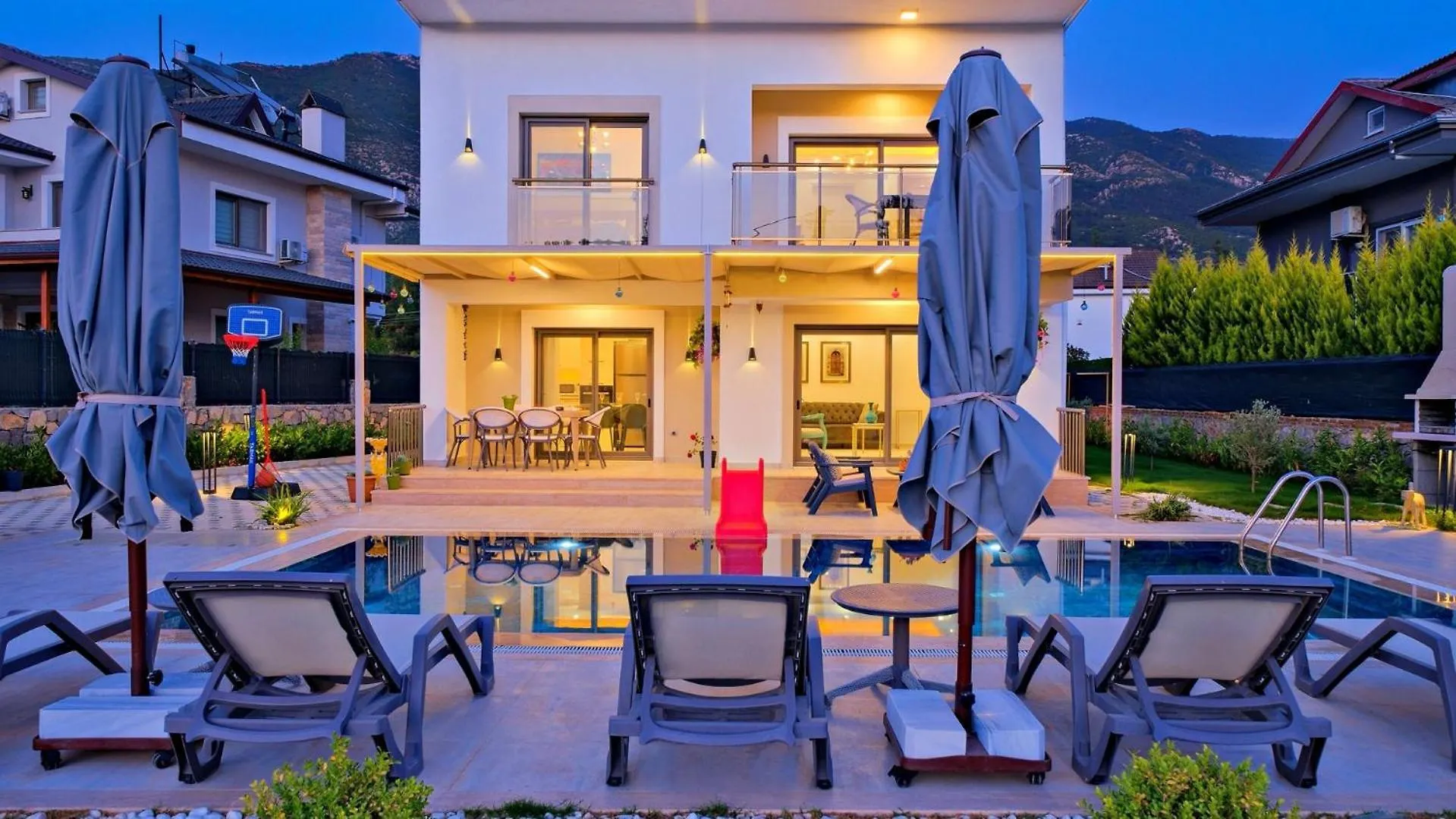 Oludeniz 4 Bedroom Villa 9441 Fethiye