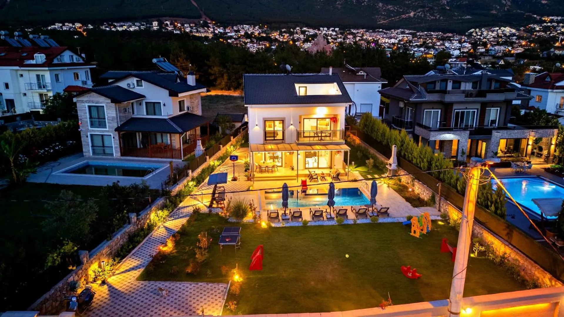 Oludeniz 4 Bedroom Villa 9441 Fethiye