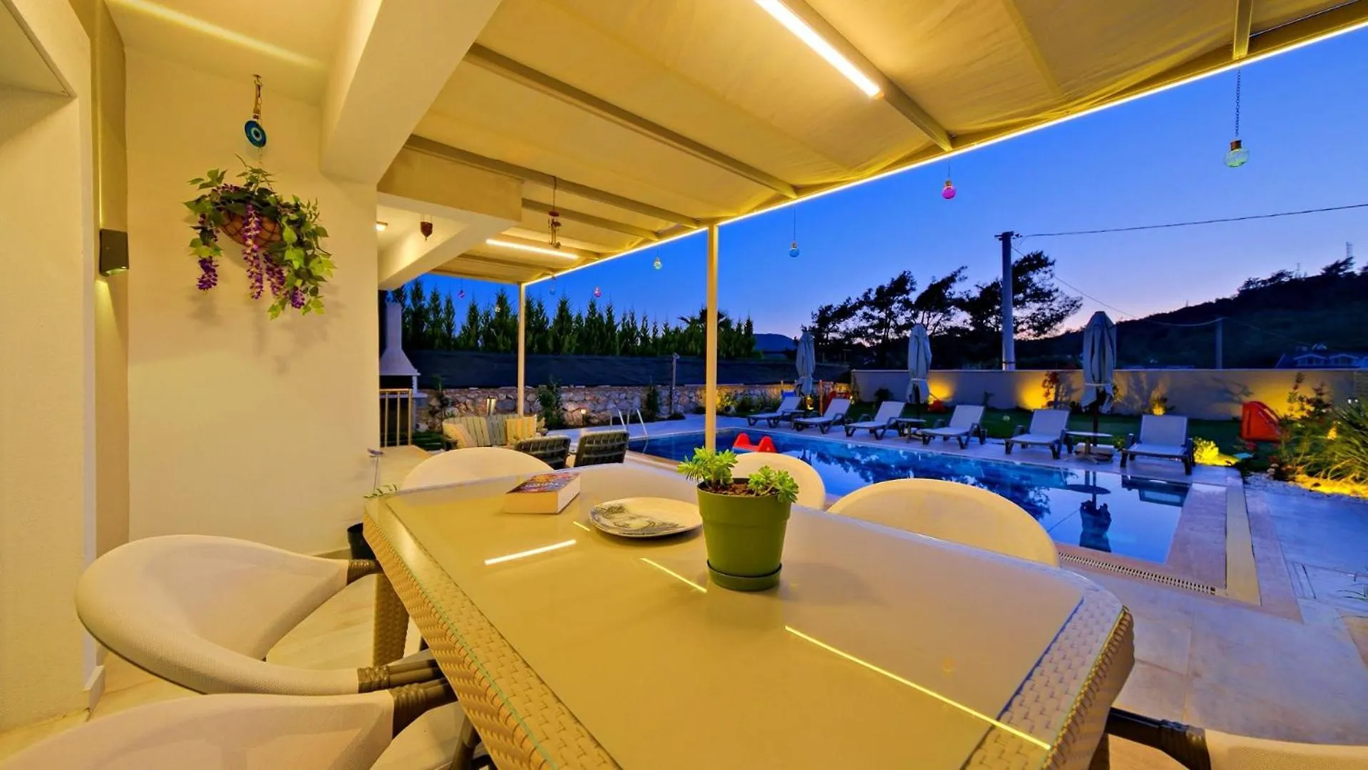 Oludeniz 4 Bedroom Villa 9441 Fethiye