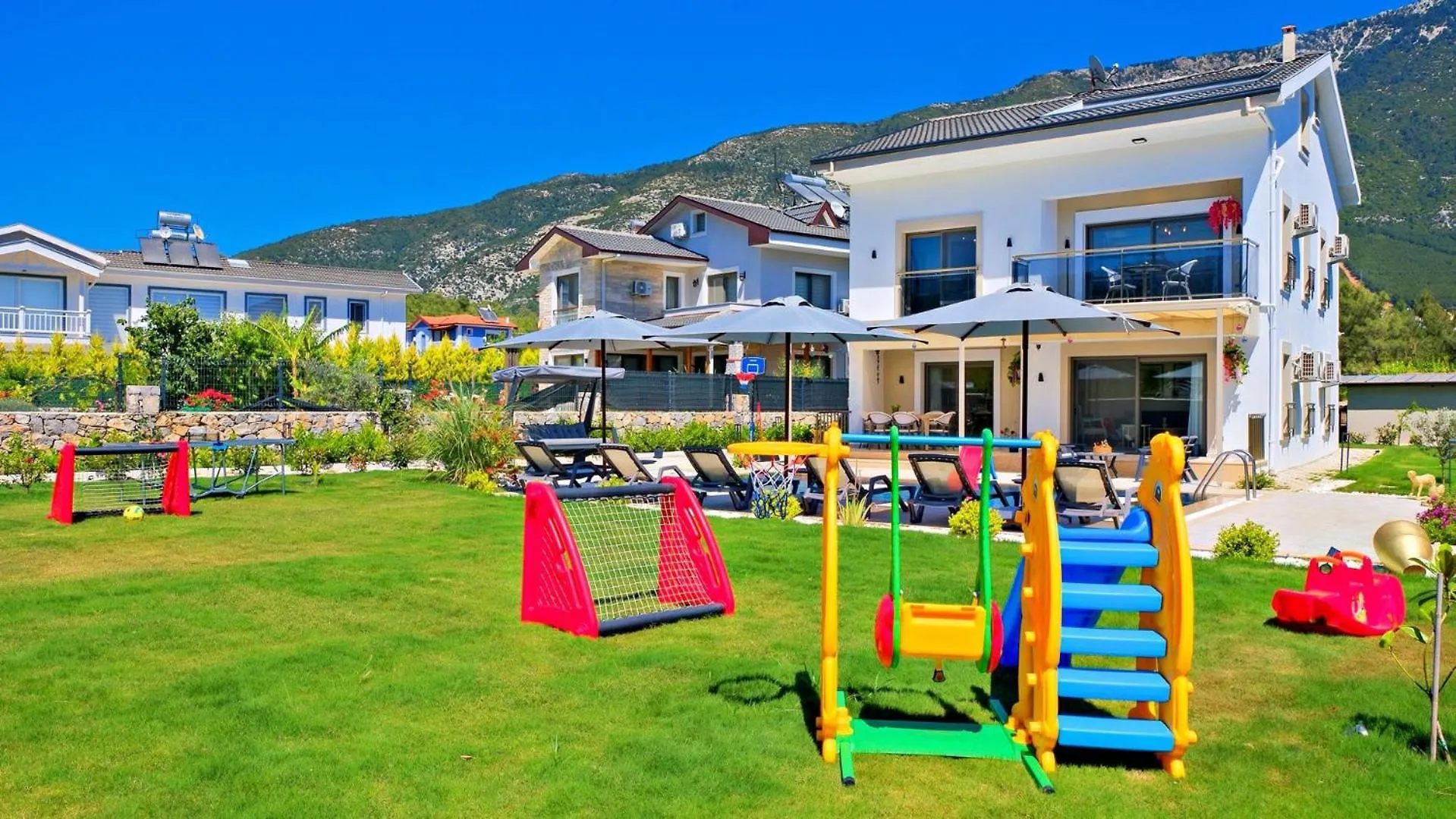 Oludeniz 4 Bedroom Villa 9441 Fethiye